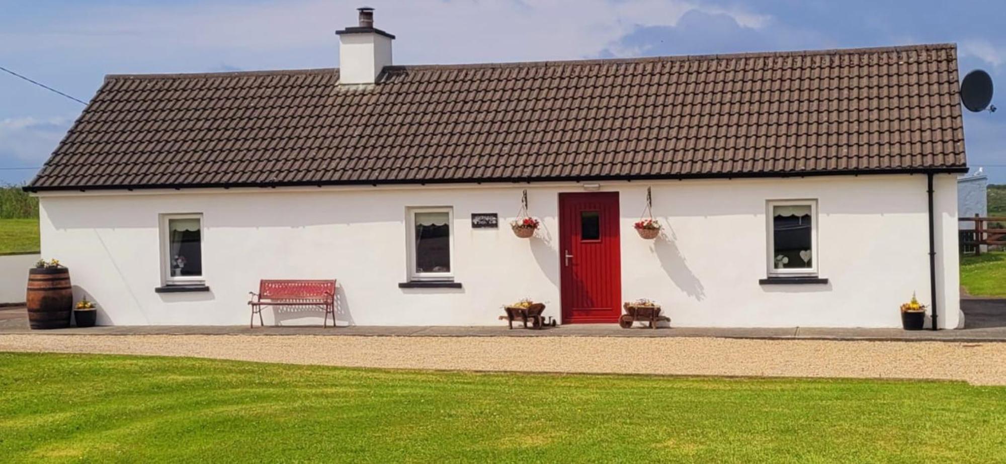 Granny Dens Villa Donegal Town Bagian luar foto