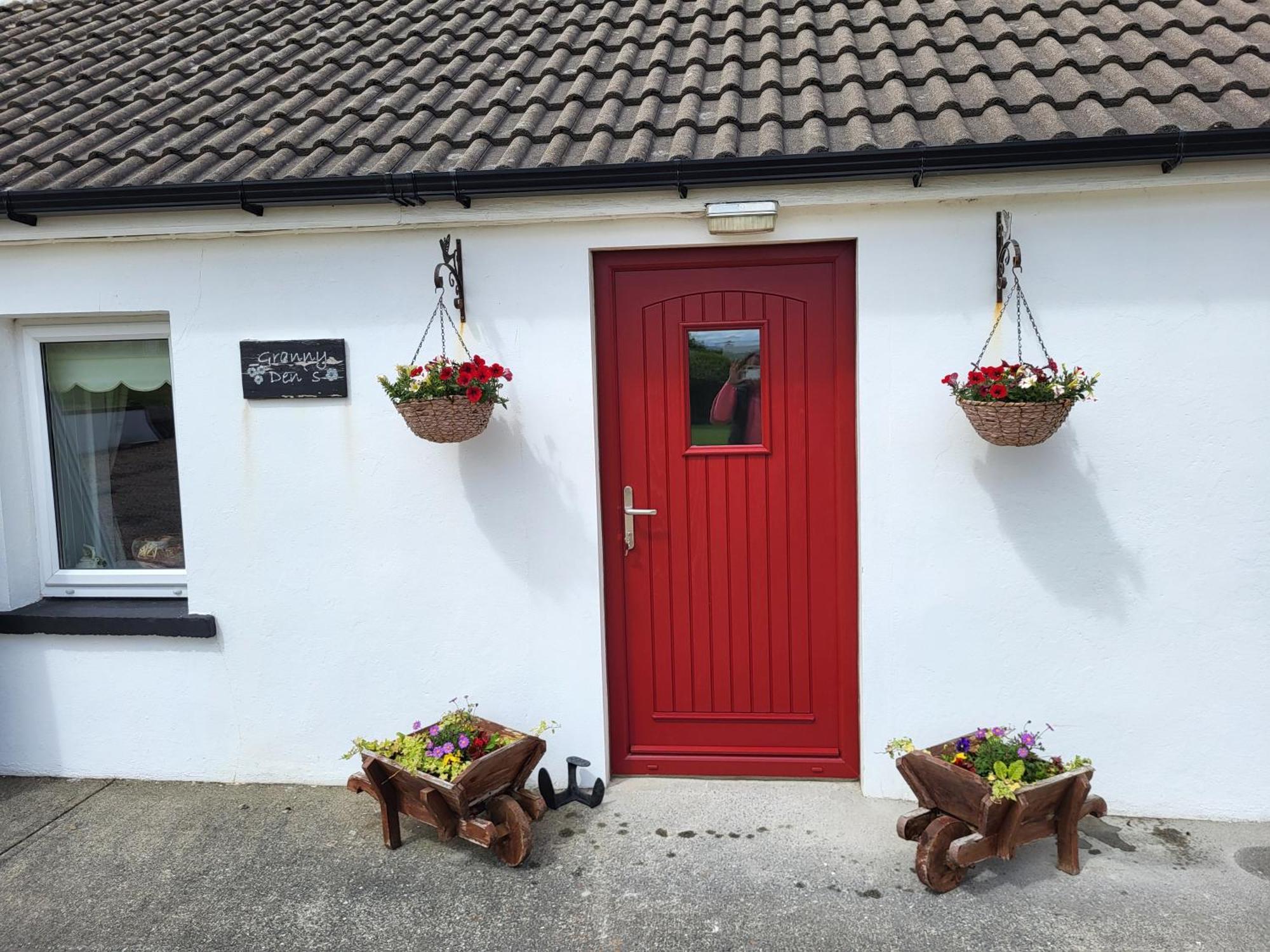 Granny Dens Villa Donegal Town Bagian luar foto